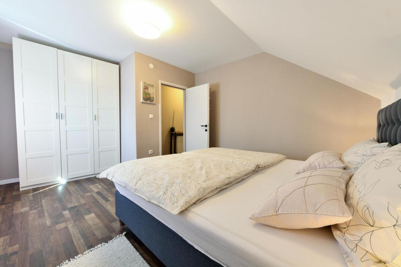 Apartment Murva Drežnik Grad Екстериор снимка