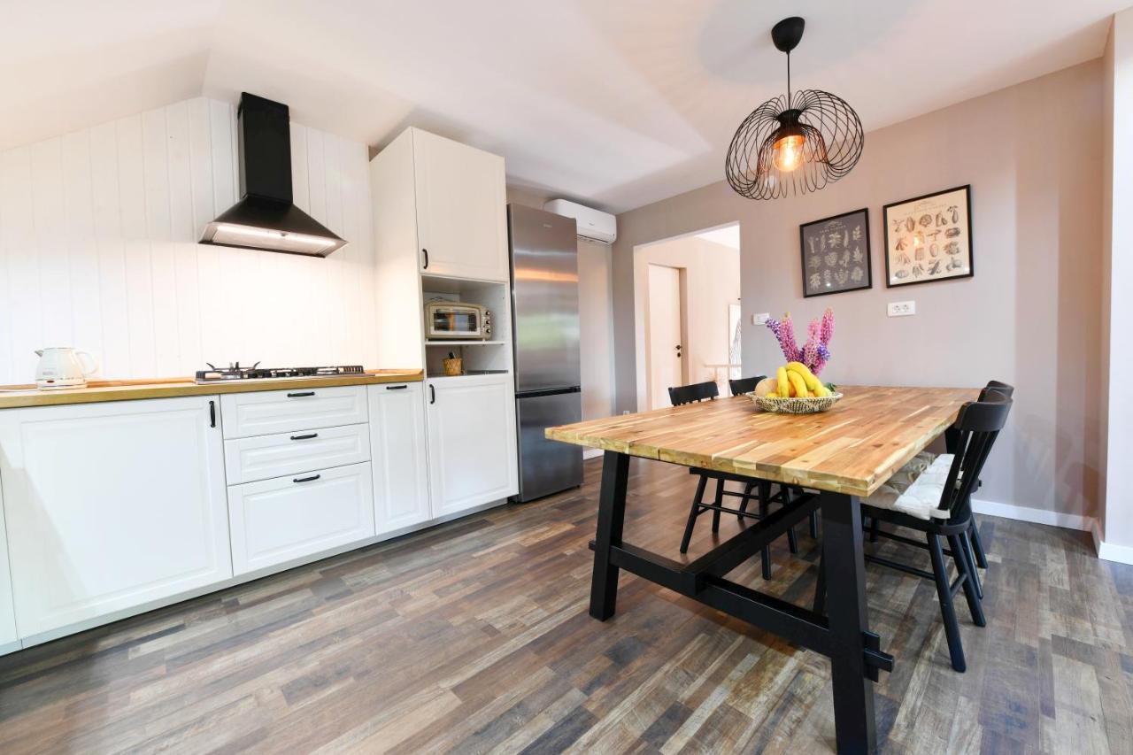 Apartment Murva Drežnik Grad Екстериор снимка